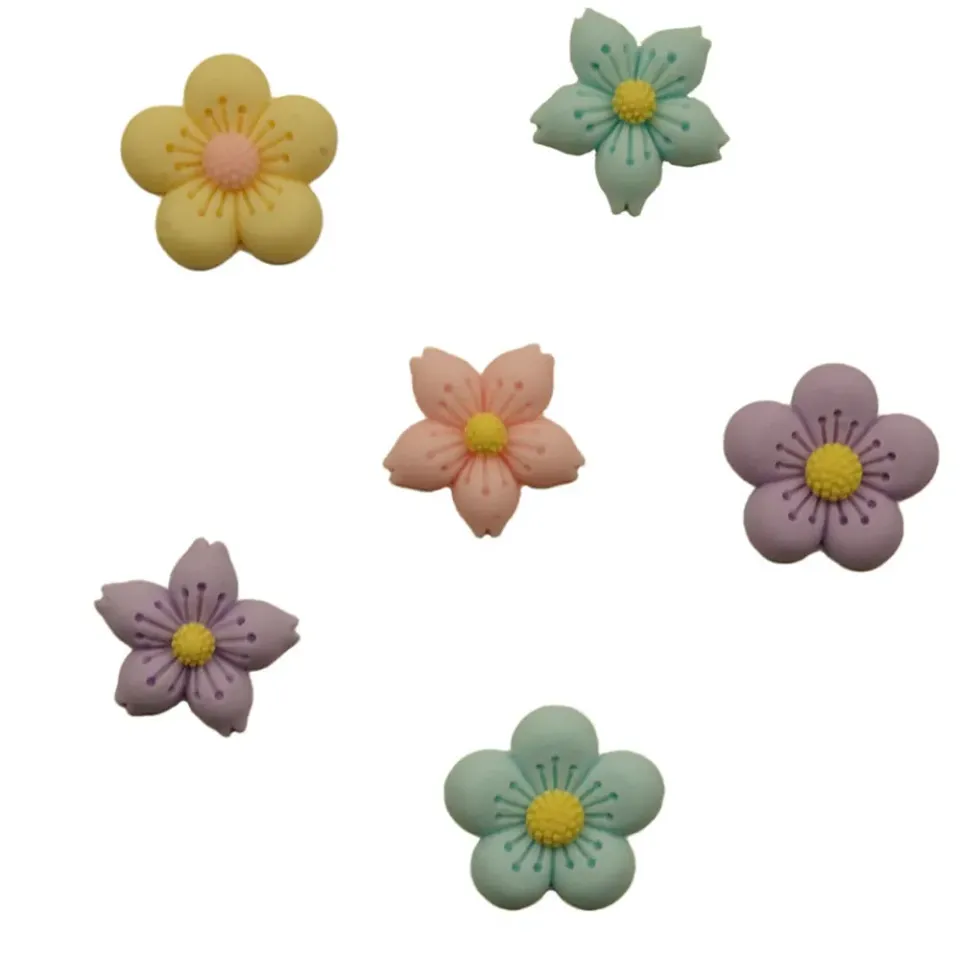 Buttons Galore Flatbackz Soft Petals Blumen 6 Stück