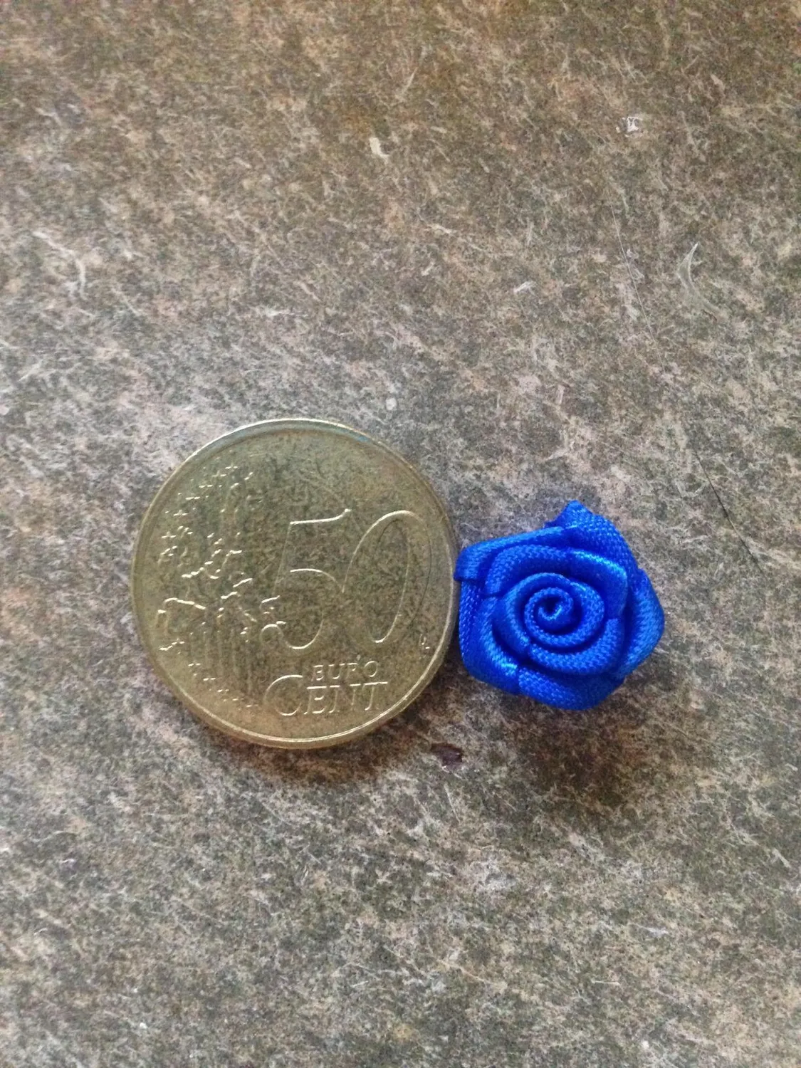 Creativery Satinrosen Stoffrosen farbecht waschbar