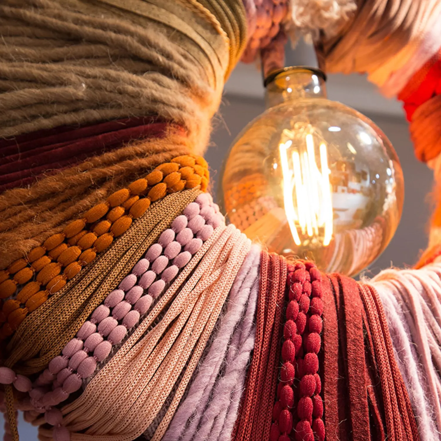 Halbach Pompom-Borte 8 mm x 15 m farbecht