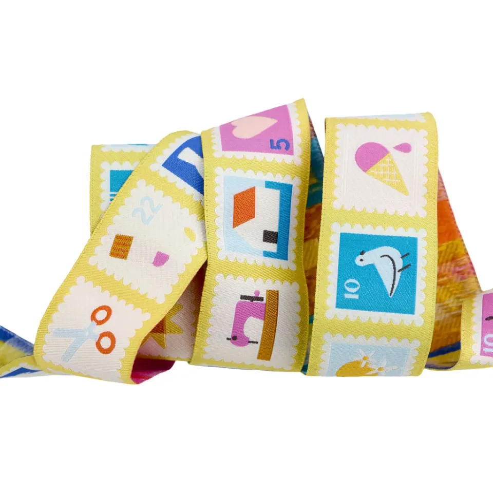 Renaissance Ribbon Salutations Postage Dekorband 1 Yard Gelb