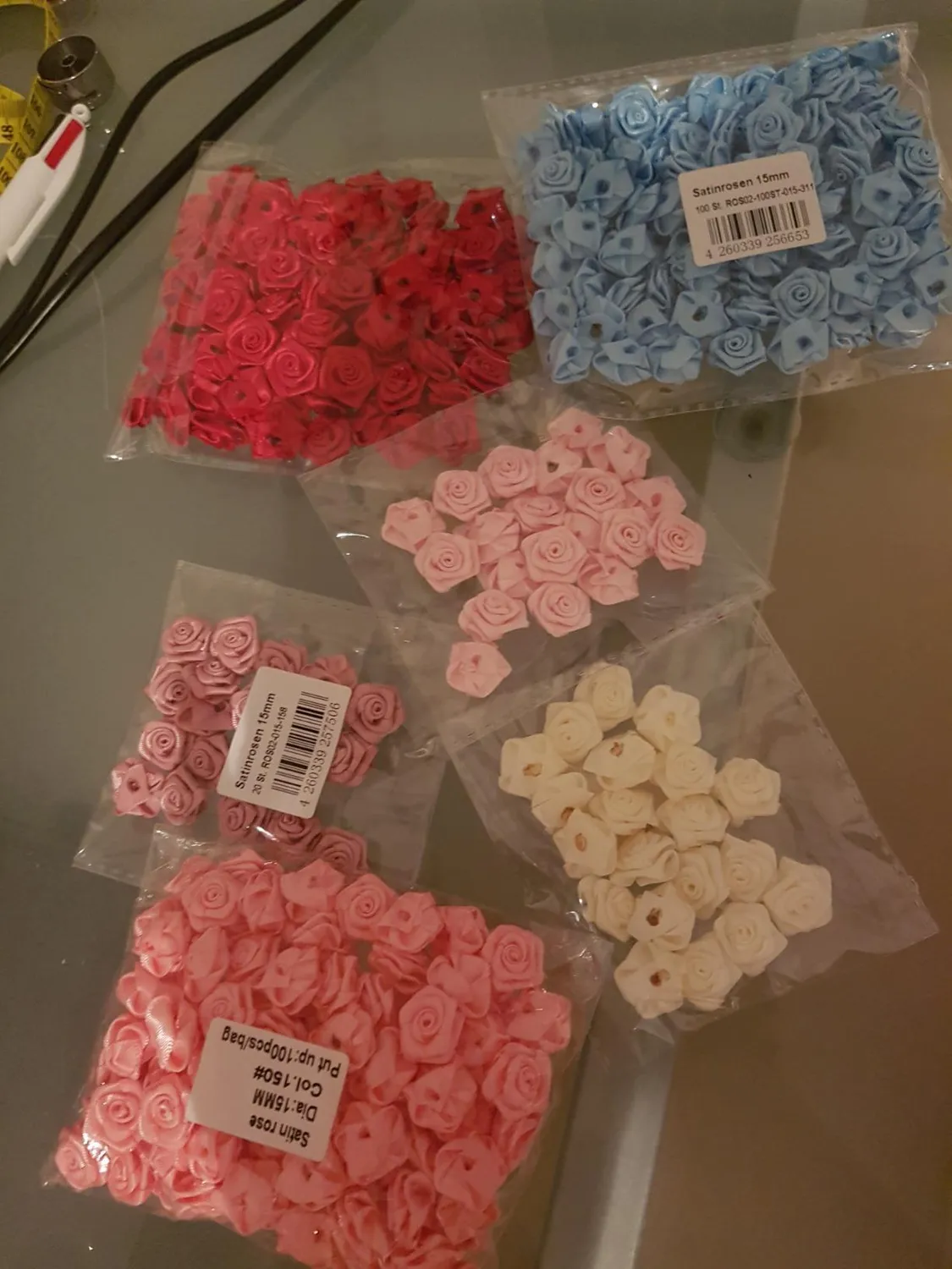 Creativery Satinrosen Stoffrosen farbecht waschbar