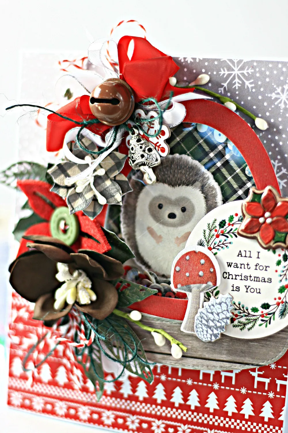 Buttons Galore Christmas Penguin with Green Hat Weihnachtsknöpfe