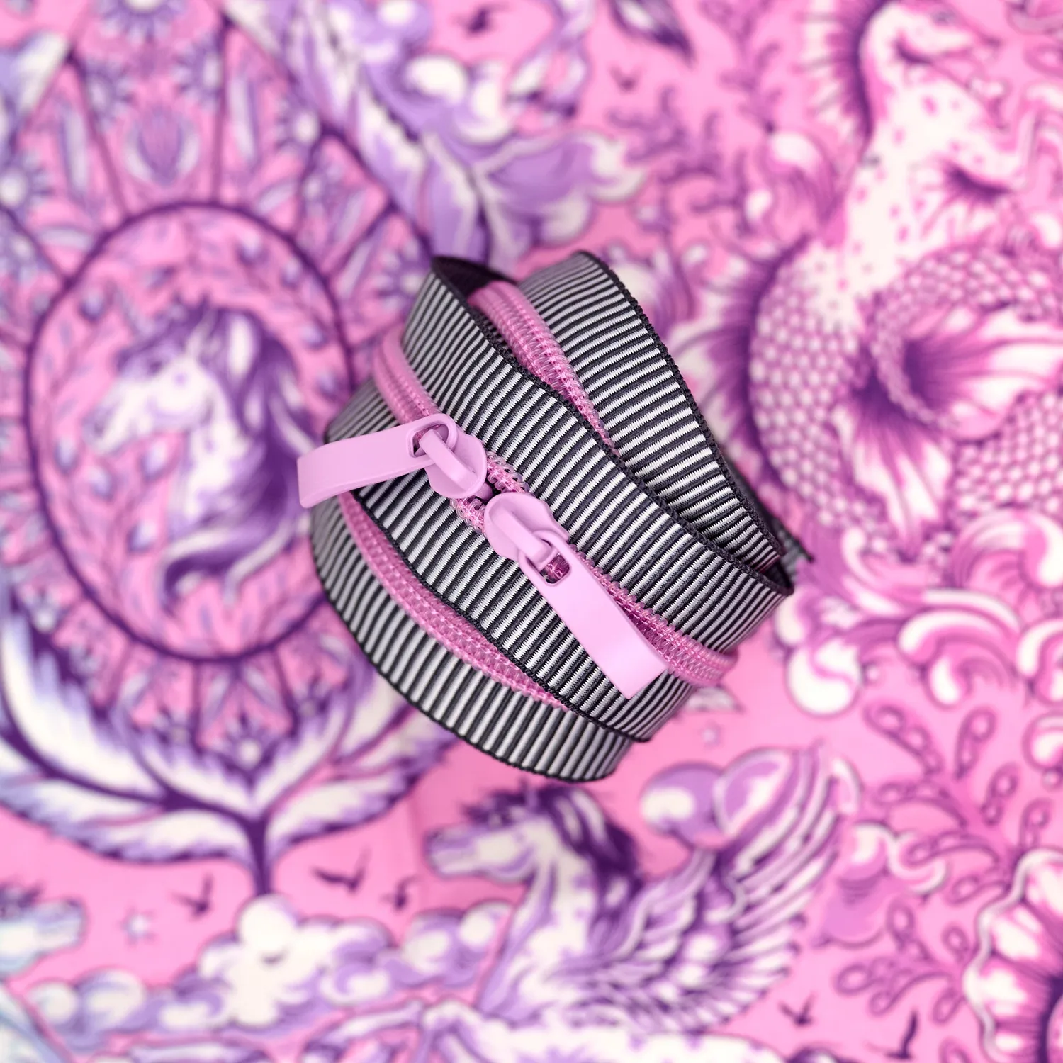 Renaissance Ribbon Royal Petal Handtaschen-Reißverschluss