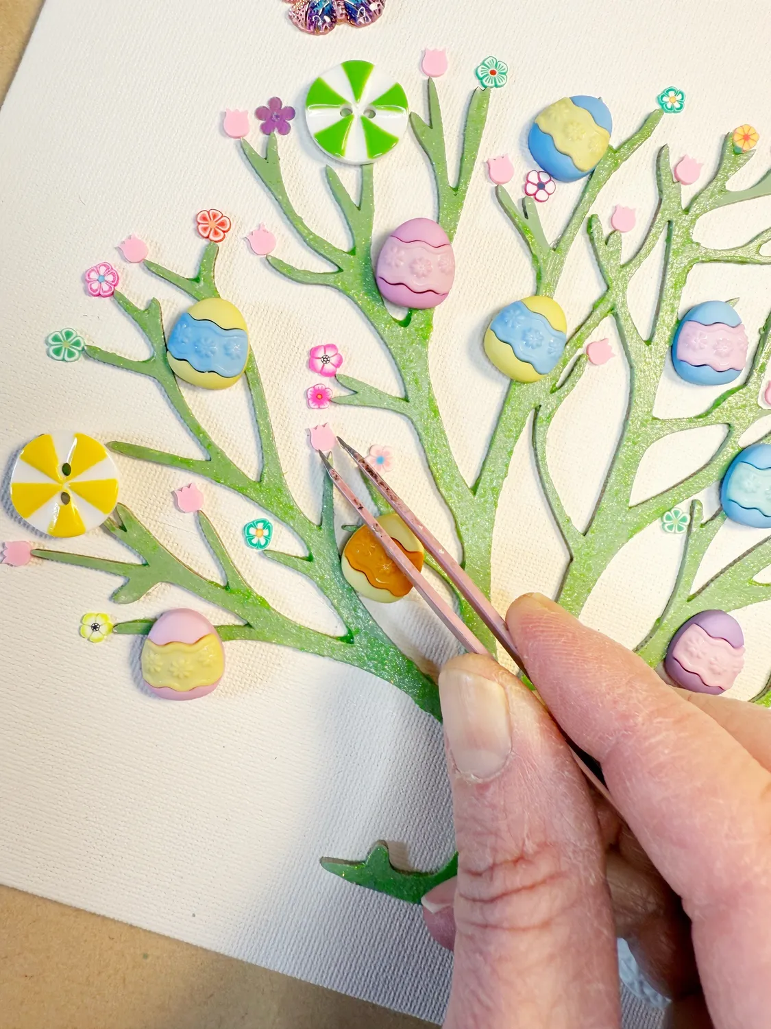 Buttons Galore Easter Egg Tree Bastelset Osterbaum