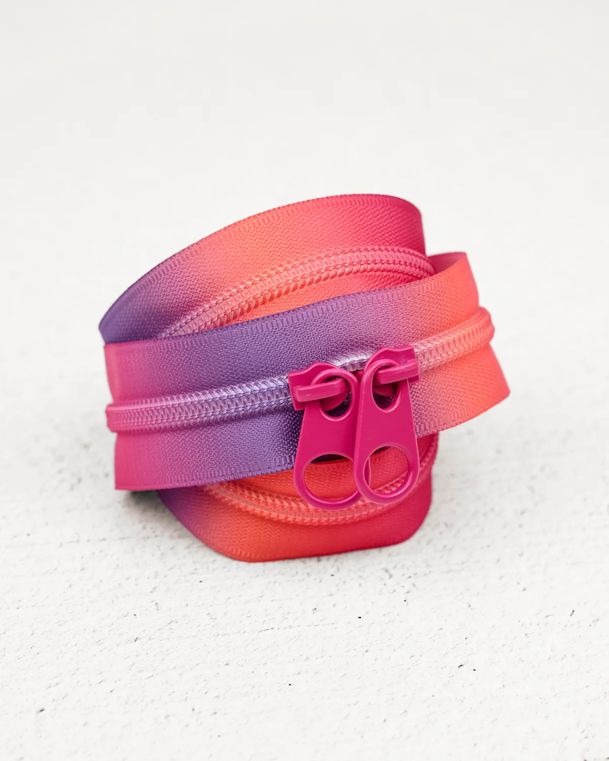 Renaissance Ribbons Sunbaked Fade Handbag Zipper