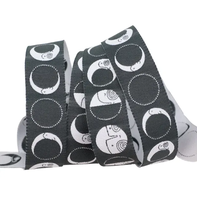 Renaissance Ribbon Witchy Ways Phases Jacquardband 1 Yard schwarz