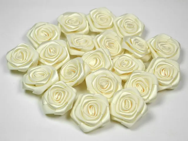 Creativery Satinrosen Aufnäher Deko-Blumen