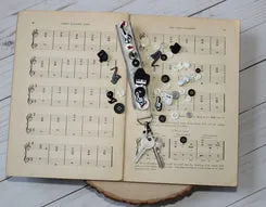 Buttons Galore Music Value Pack Knöpfe 50 Stück Musikmotive