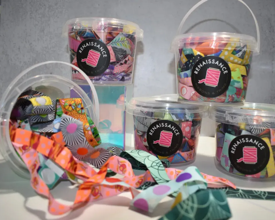 Renaissance Ribbon Schmuckband Restetüte gemischt