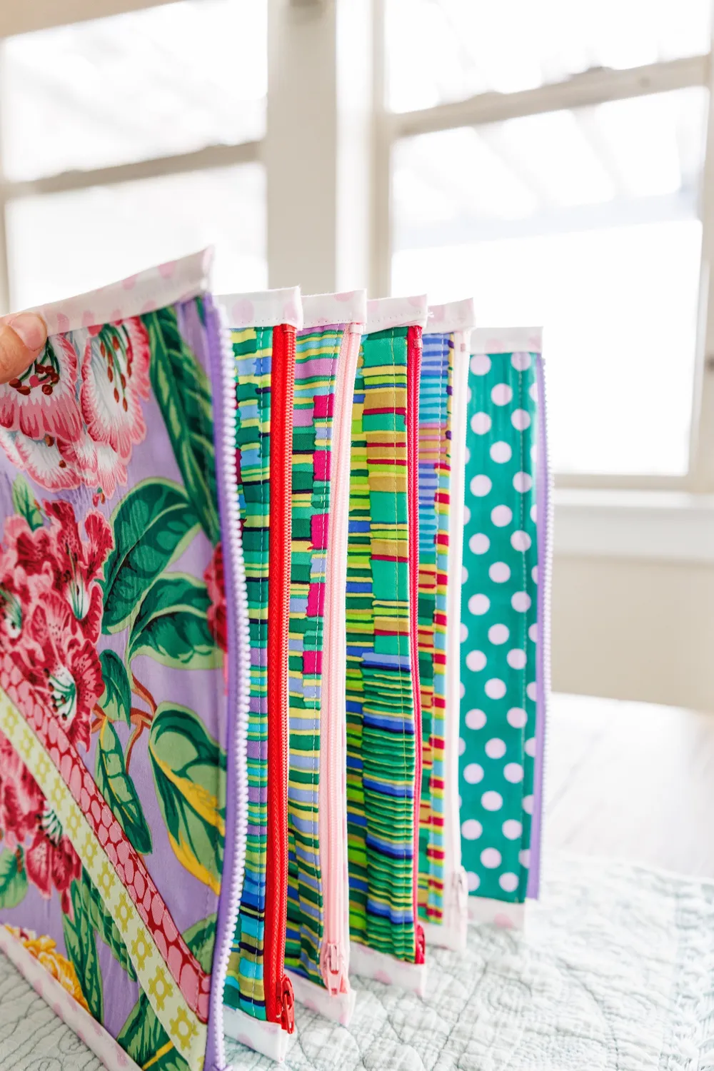 Renaissance Ribbon Booklet Pouch Nähset Groß mit Zippern