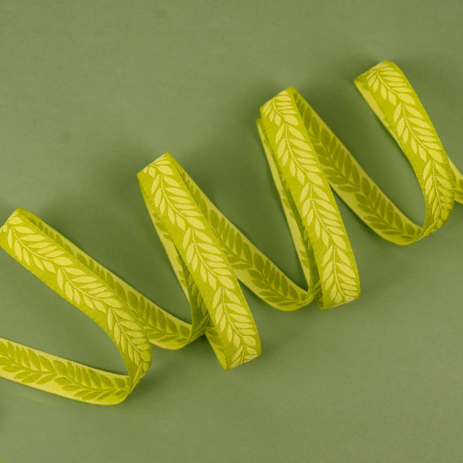 Renaissance Ribbon Foliage Schmuckband 1 Yard Polyester