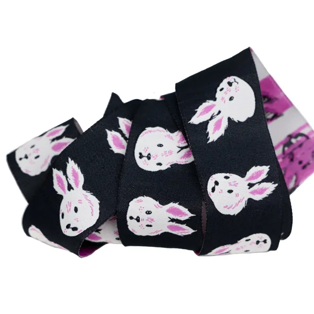 Renaissance Ribbon Hello Alice Rushing Rabbit Webband 1 Yard Hasenmotiv