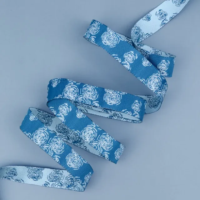 Renaissance Ribbon Sunset Cottage Echoes on the Lake Schleifenband Blau 5/8" 1 Yard