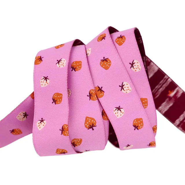 Renaissance Ribbon Strawberry Toss Schmuckband 1 Yard Blumen